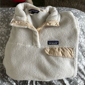Patagonia Cream fleece pullover Jacket Cozy